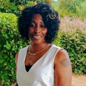 Meet your Posher, Veronica